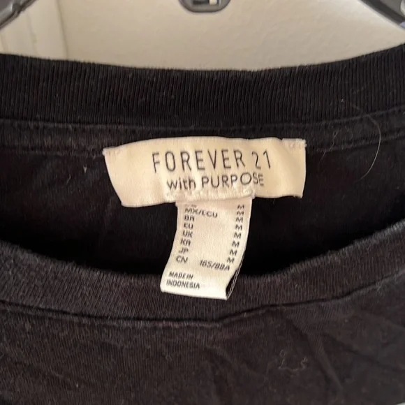 Women’s Vintage Forever 21 Short Sleeve Graphic Art Tee - Picture 2 of 4